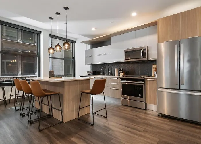 Experience Downtown At Millennium - Luxury In The Loop *