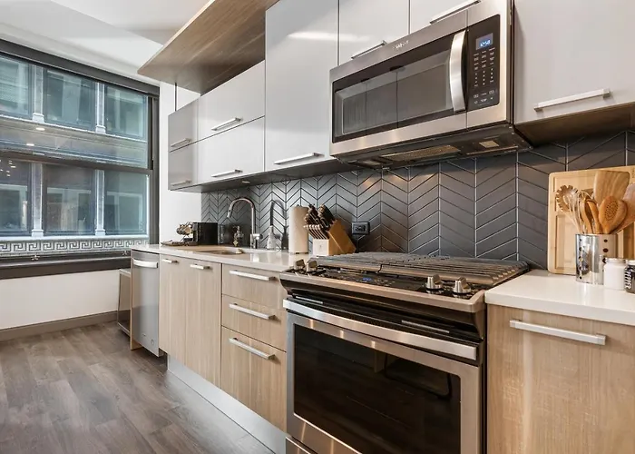 Experience Downtown At Millennium - Luxury In The Loop Apartment