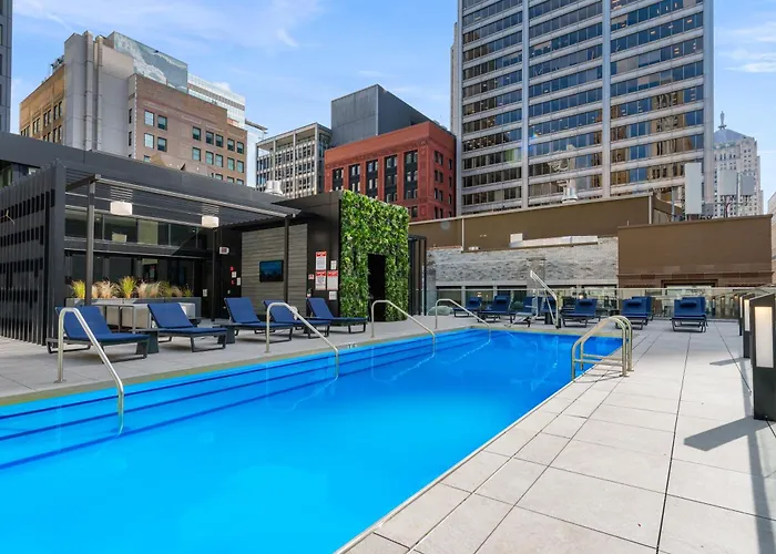 Experience Downtown At Millennium - Luxury In The Loop