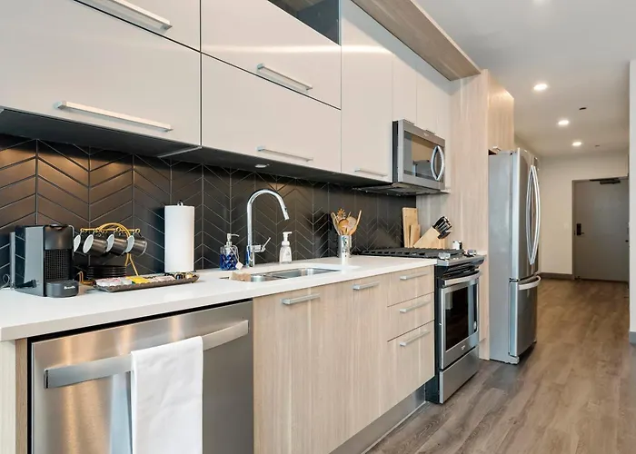 Experience Downtown At Millennium - Luxury In The Loop Apartment