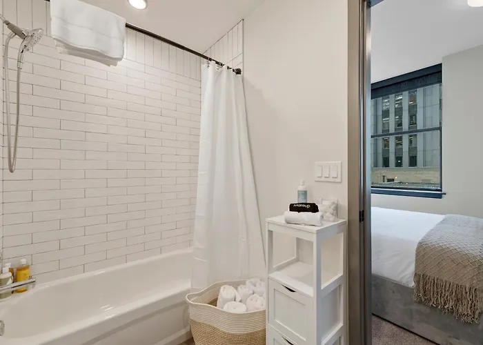 Experience Downtown At Millennium - Luxury In The Loop * Chicago