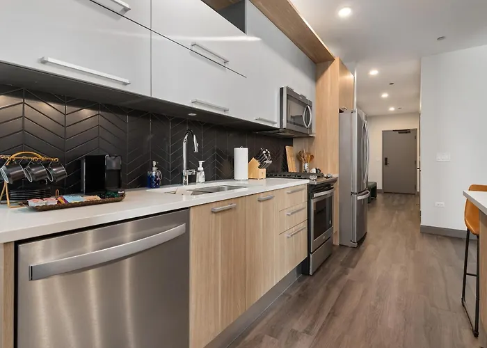 Experience Downtown At Millennium - Luxury In The Loop *